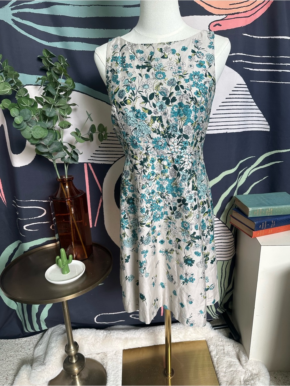 Ann Taylor Sleeveless Floral Knee Length A-Line Dress size 2 Petite